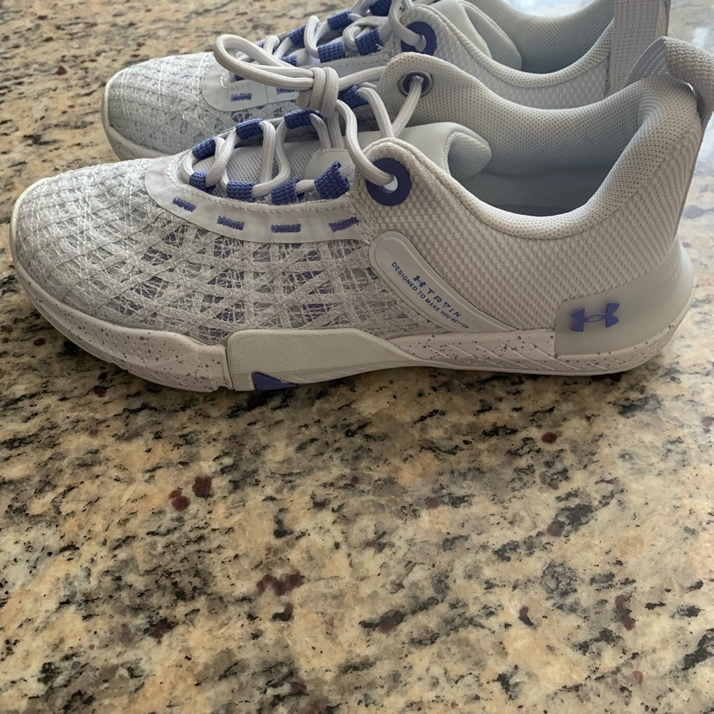 Under armour Tribase reign 5
